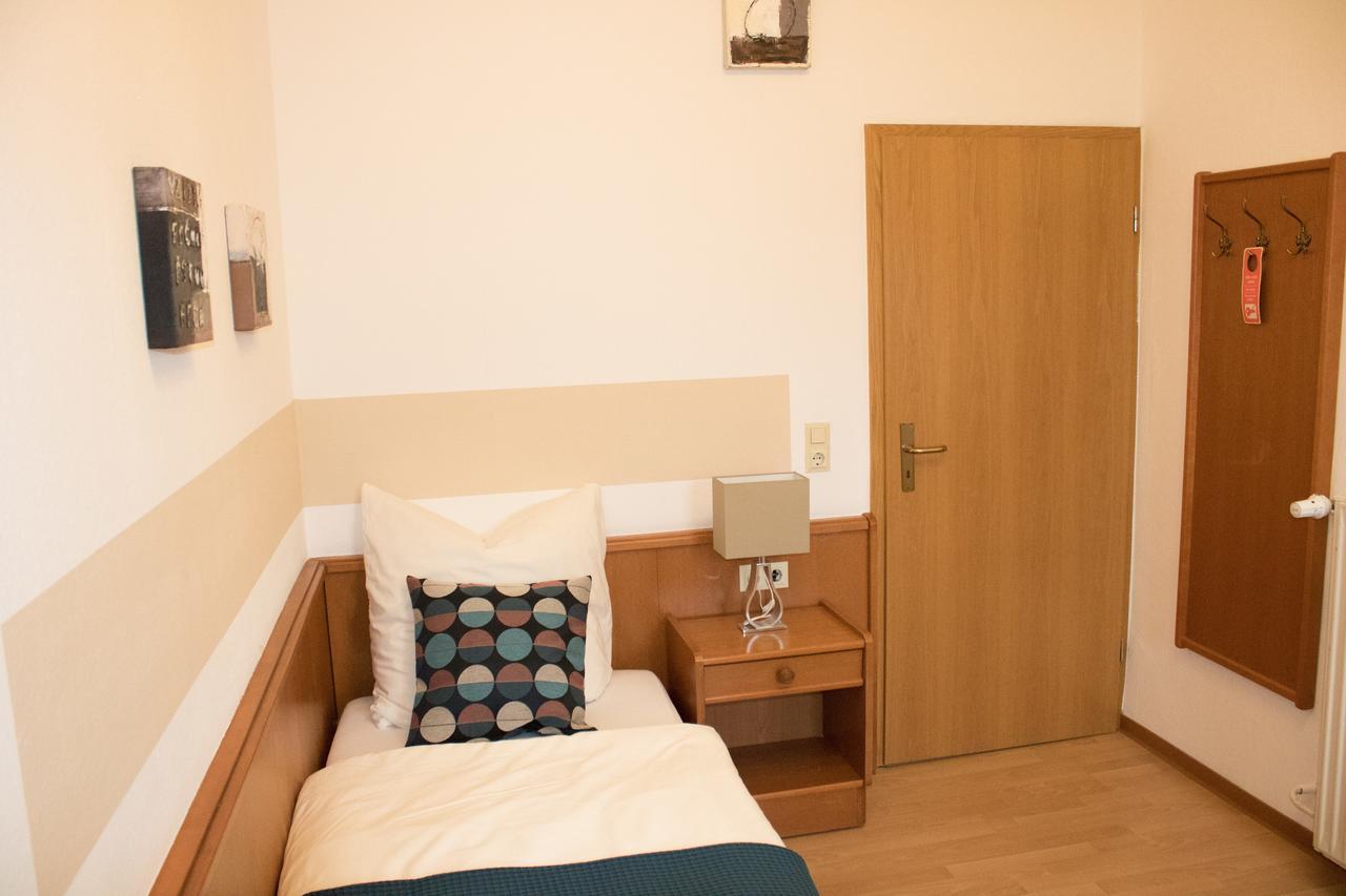 Stadthotel Russelsheim Экстерьер фото